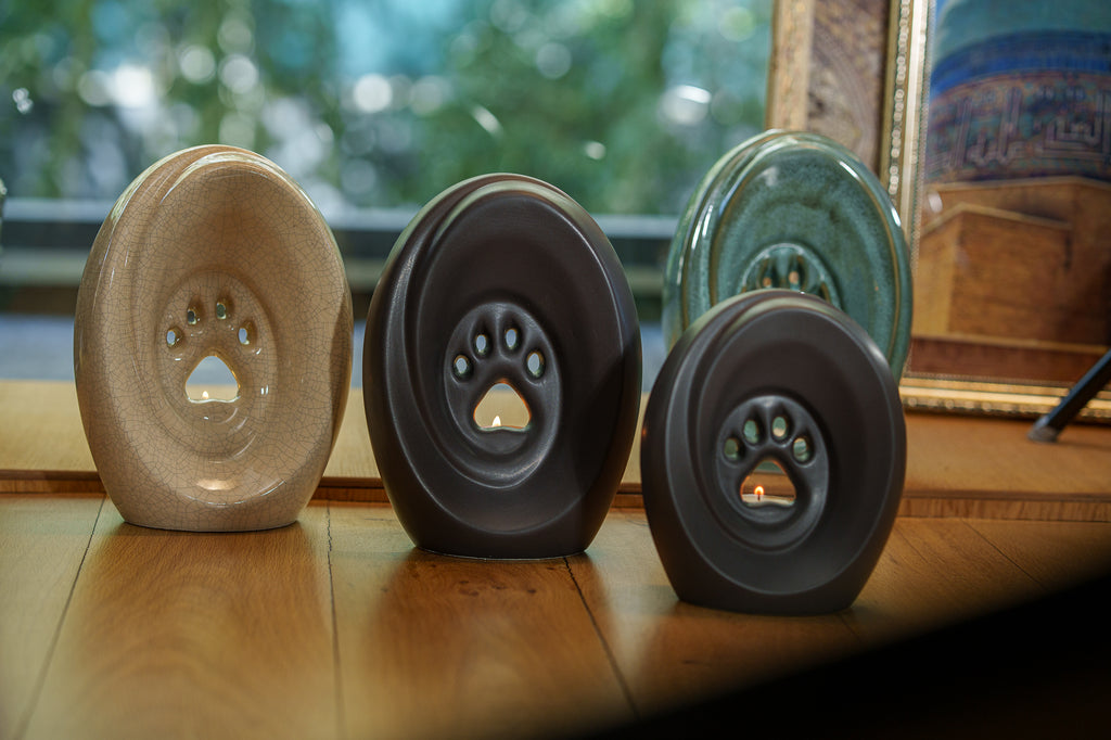 Grande patte avec bougie chauffe-plat - Urne pour cendres - Céramique | Fait main