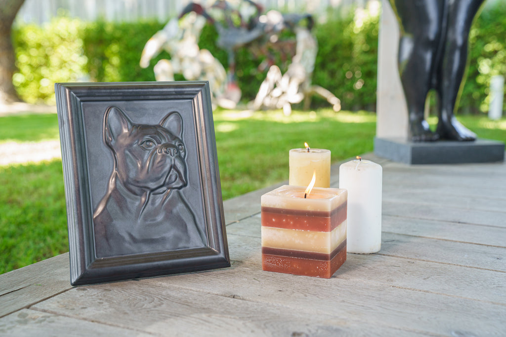 Urne pour animaux de compagnie bouledogue français - Noir mat | Céramique | Fait main